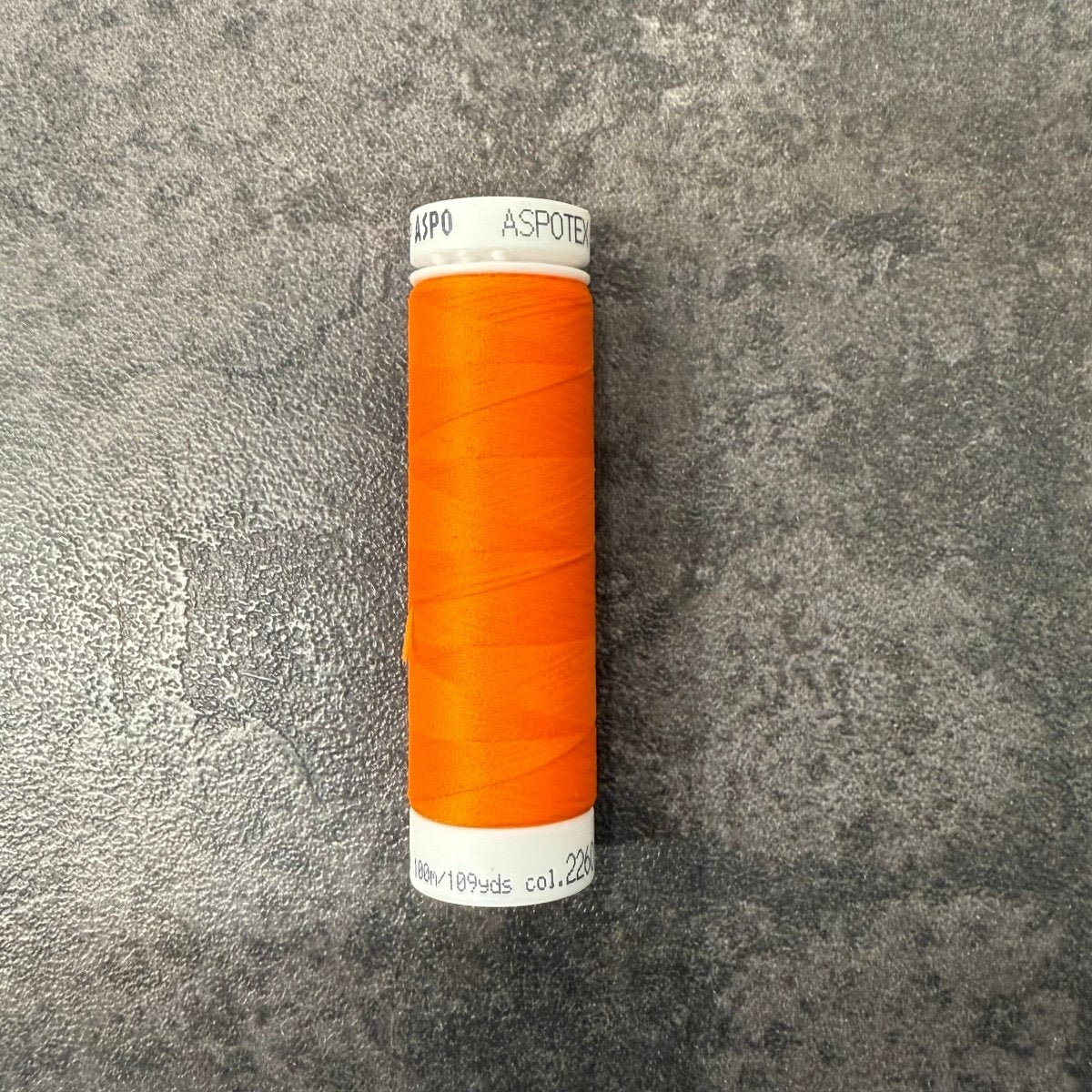 Polyesterové nitě Aspotex, návin 100 m - sicipotreby